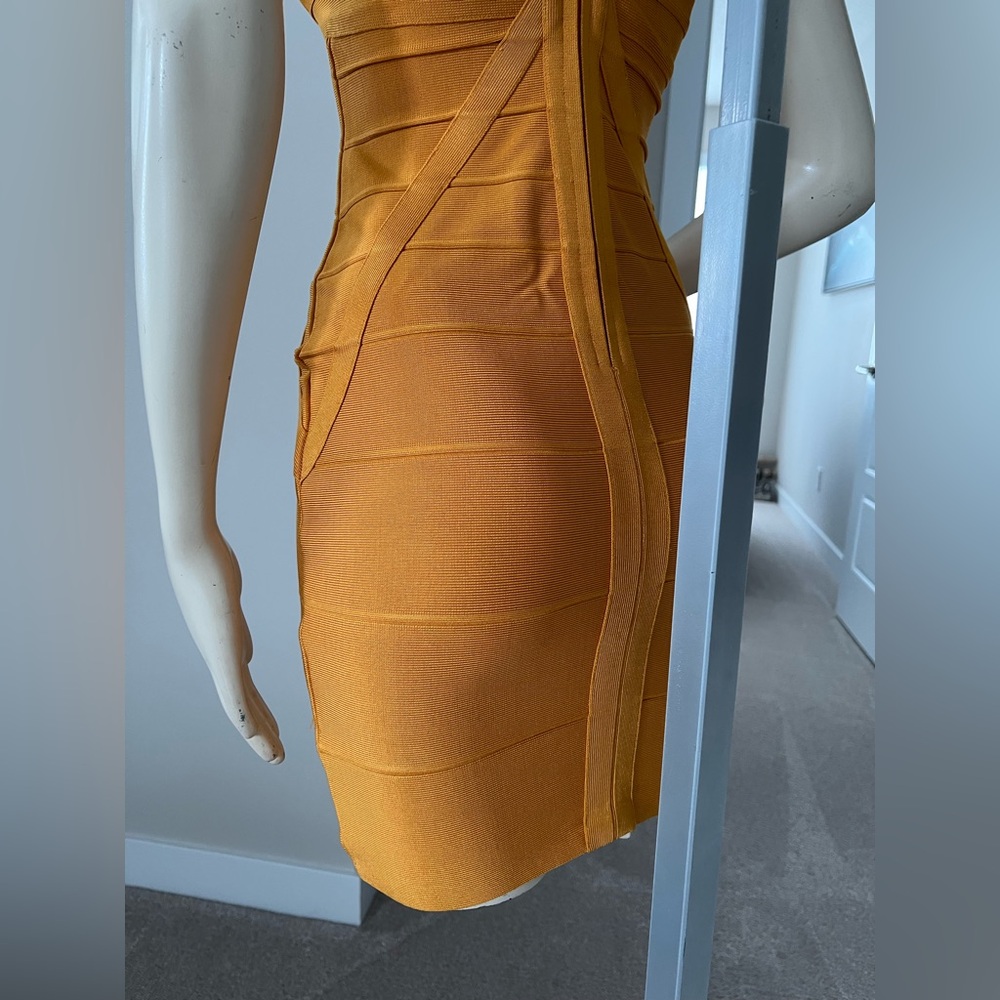 Custom-Made Orange Bodycon Dress – Size S - Picture 7 of 8